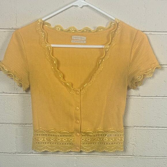 Urban Outfitters Lace Trimmed Yellow Top size S - Picture 7 of 8